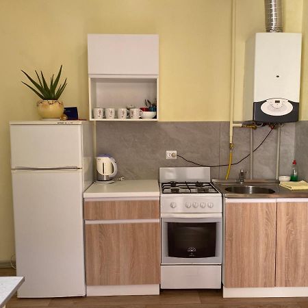 Den Apart On Rynok Square Lviv Exterior foto